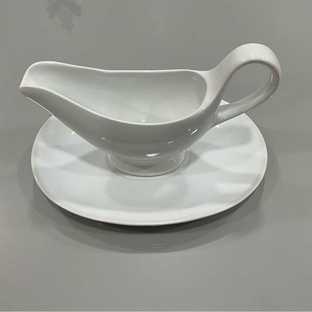 Gravy Boat Set